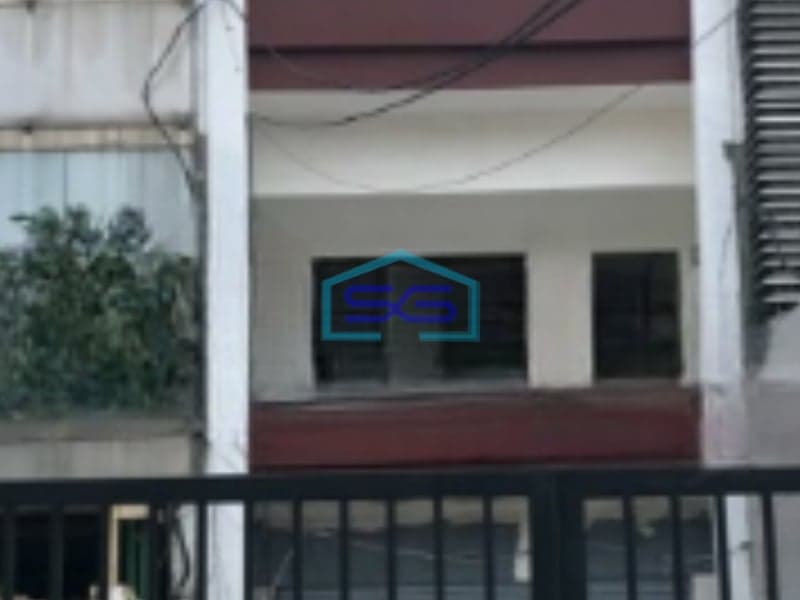 Disewakan Ruko Lokasi Pinggir Jalan Jakarta Pusat Luas Tanah 105 m²