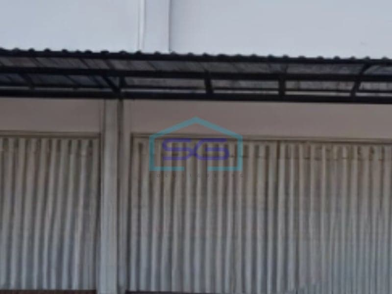 出租格子店位于 Kediri 市中心 土地面积 355 平方米