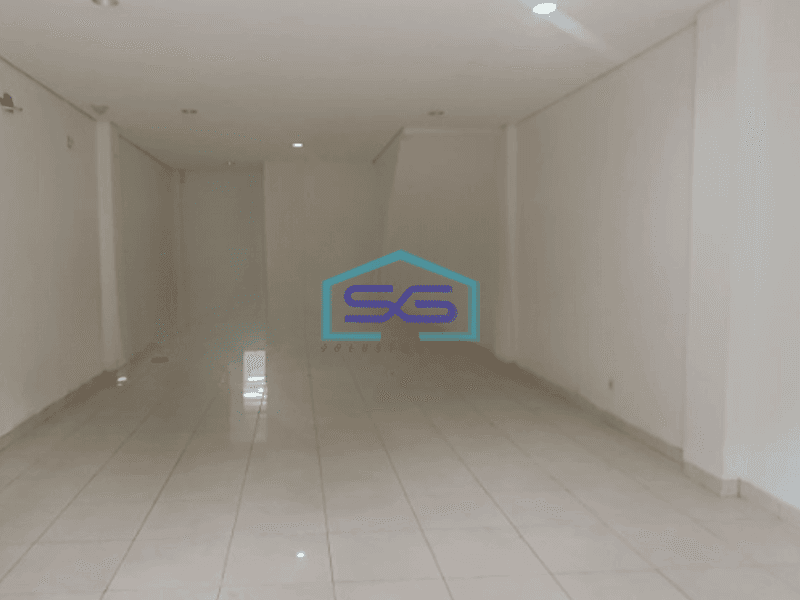 Disewakan Ruko 3 Lantai Luas Bangunan  205 m² di Pluit Jakarta Utara