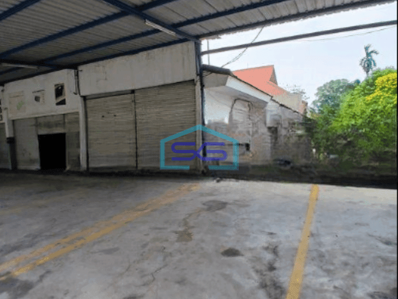 Disewakan Ruko Lokasi Strategis Pinggir Jalan Luas Tanah  757 m² di Cempaka Putih Jakarta Pusat