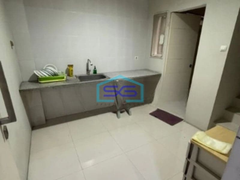 Dijual Ruko 3 Lantai Luas Tanah 100 m² Lokasi Bebas Banjir di Surabaya