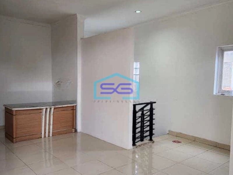 Disewakan Ruko/Ruang Usaha/Kantor di Mainroad Kiaracondong Bandung LB 300m2