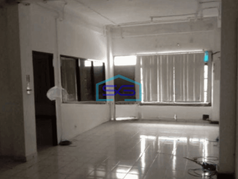 Disewakan ruko gandeng parkiran dan halaman luas di Denpasar Bali