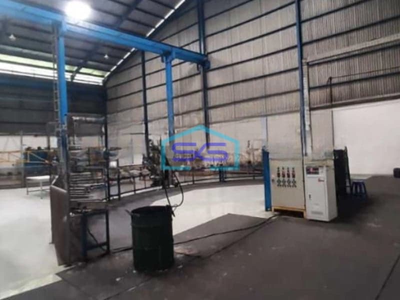 Disewakan Gudang Ada Kantor Luas Bangunan 2167 m² Lokasi di Tangerang