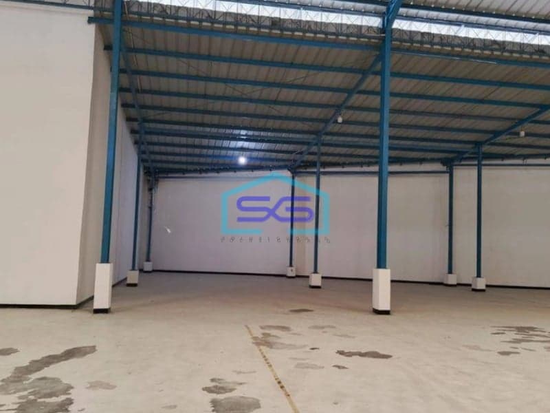 Disewakan Gudang Bagus Siap Pakai di Kavling Dpr Cipondoh Tangerang LT 1600m2