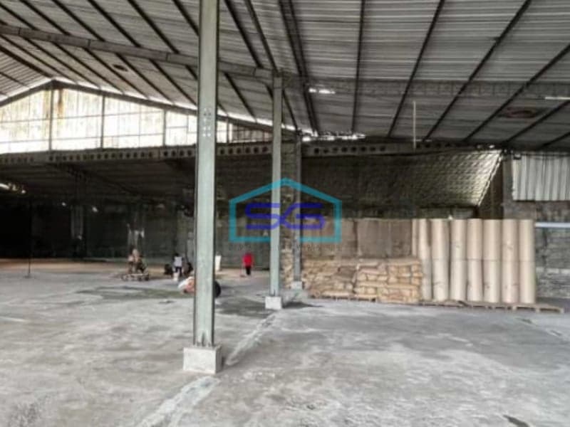 Dijual Gudang Lokasi Bebas Banjir Luas Bangunan  2000 m²  di Cipondoh Tangerang