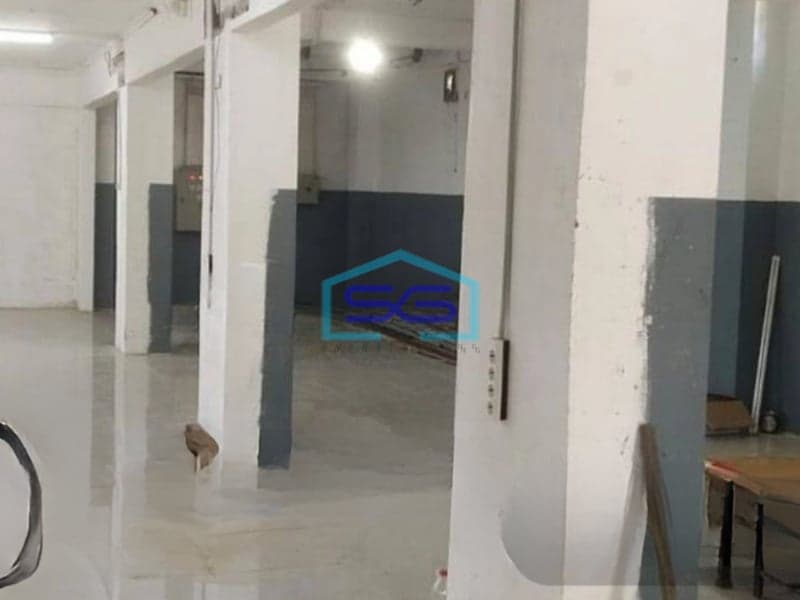 Disewakan Ruko Dengan Parkir Luas Di Jalan Ramai Kebon Jeruk Jakarta Barat