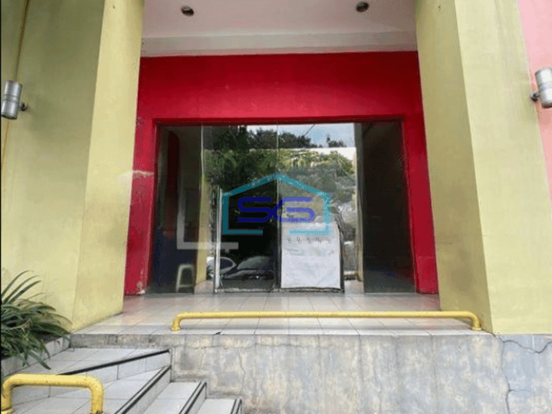 Disewakan Ruko Bagus Siap Huni di Solo Square Laweyan Surakarta LB 210m2