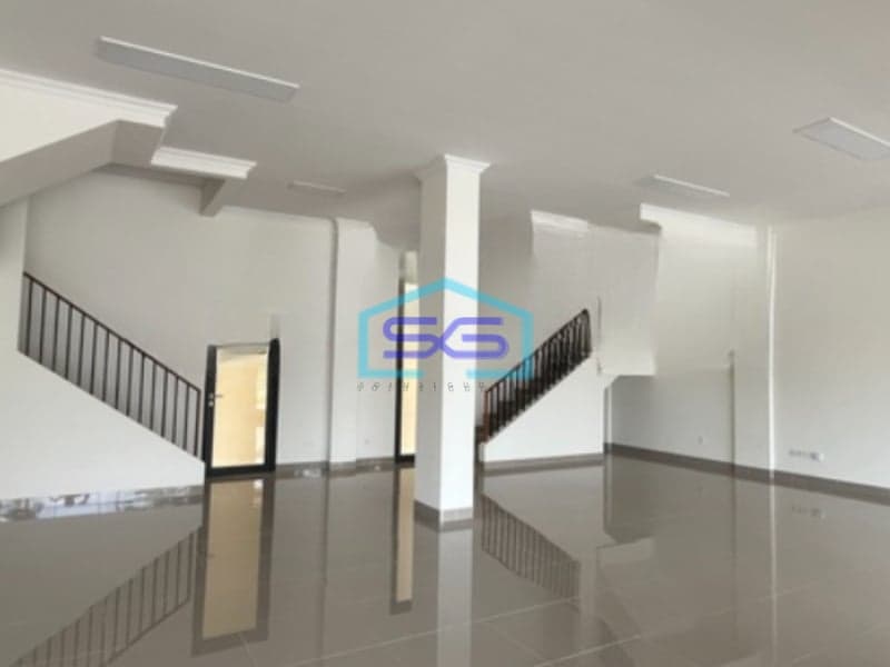 Disewakan Ruko Luas Bangunan  252 m² Lokasi Gading Serpong Tangerang