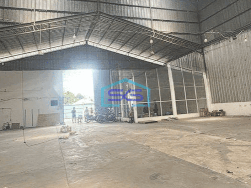 Disewakan gudang bagus 480m2 di Cipondoh