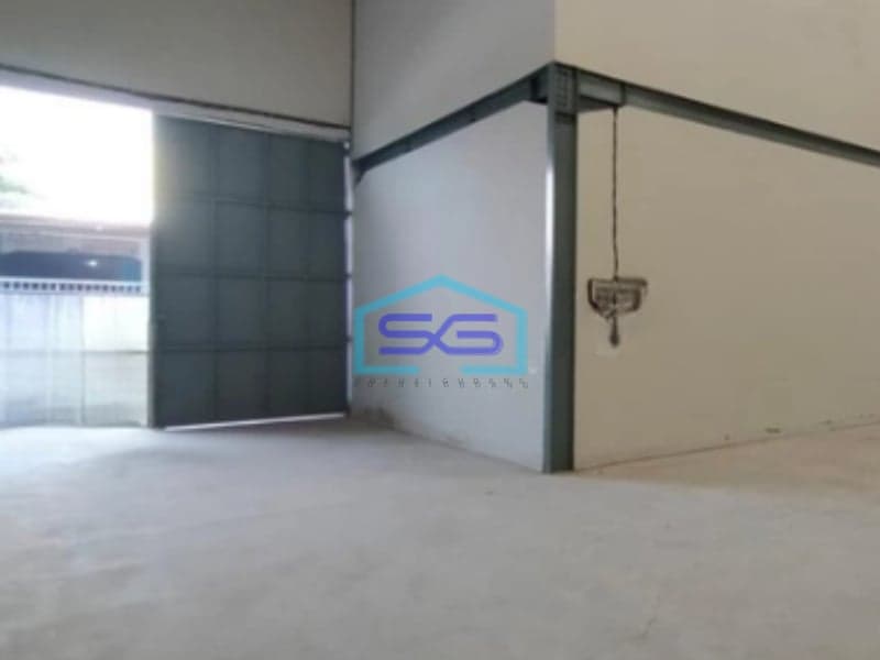 Disewakan Gudang Bagus Siap Pakai Area Parkir Sangat Luas Di Kawasan Industri Ngaliyan Semarang LB 714m2