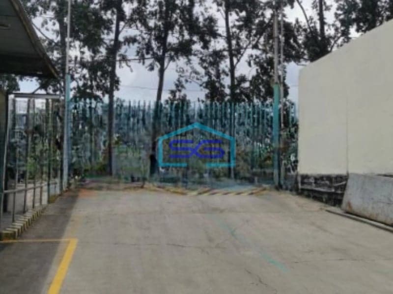 Disewakan Gudang Luas Bangunan 596 m² Lokasi Kalideres Jakarta Barat