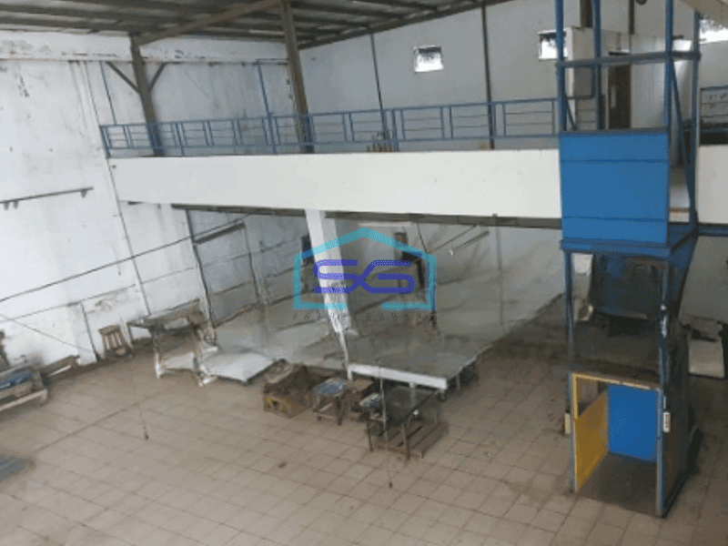 Dijual Gudang Akses Container Luas Bangunan 2000 m² Lokasi Penjaringan Jakarta Utara