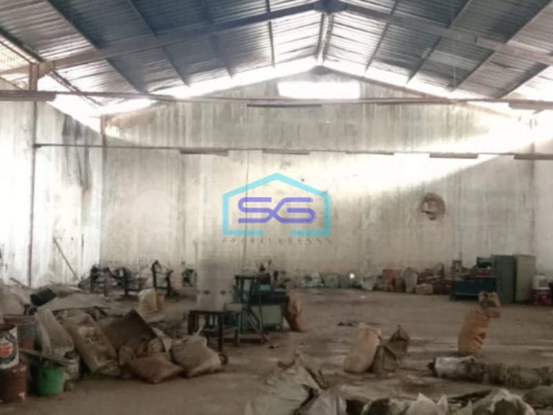 Dijual Gudang Akses Container Luas Bangunan 2166 m²  di Karawaci Tangerang