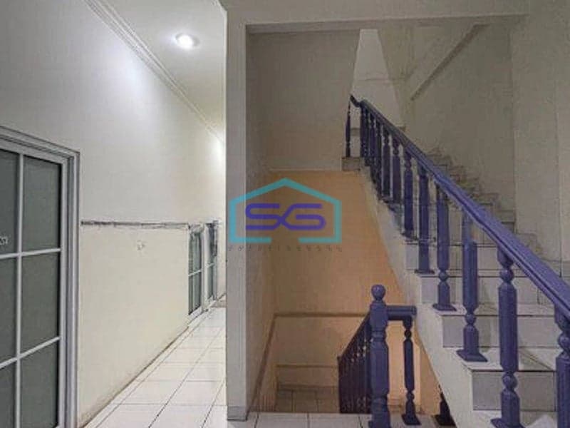 Disewakan Ruko di Pinggir Jalan Raya Cilandak Jakarta Selatan LB 420m2