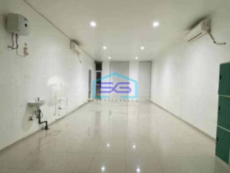 Disewakan Ruko 2 Lantai Luas Tanah 120 m² Lokasi Surya Sumantri Bandung