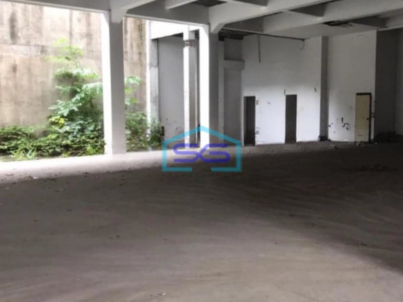 Dijual Ruang Usaha Siap Pakai Lokasi Strategis di Rawamangun Jakarta Timur LT 660m2