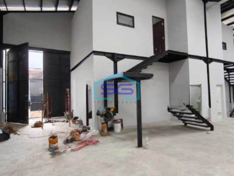 Disewakan Gudang Luas Bangunan 225 m² Lokasi Bebas Banjir di Tangerang