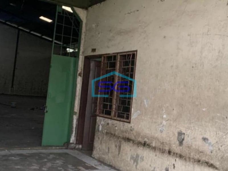 Disewakan Gudang Ada Kantor Luas Bangunan  1100 m² Lokasi Karawaci Tangerang