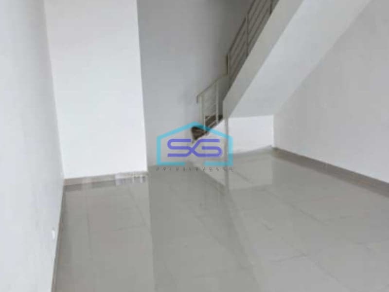 Dijual Ruko Bavaria Grande Lokasi Ramai di Gading Serpong Tangerang Luas Bangunan  90 m²