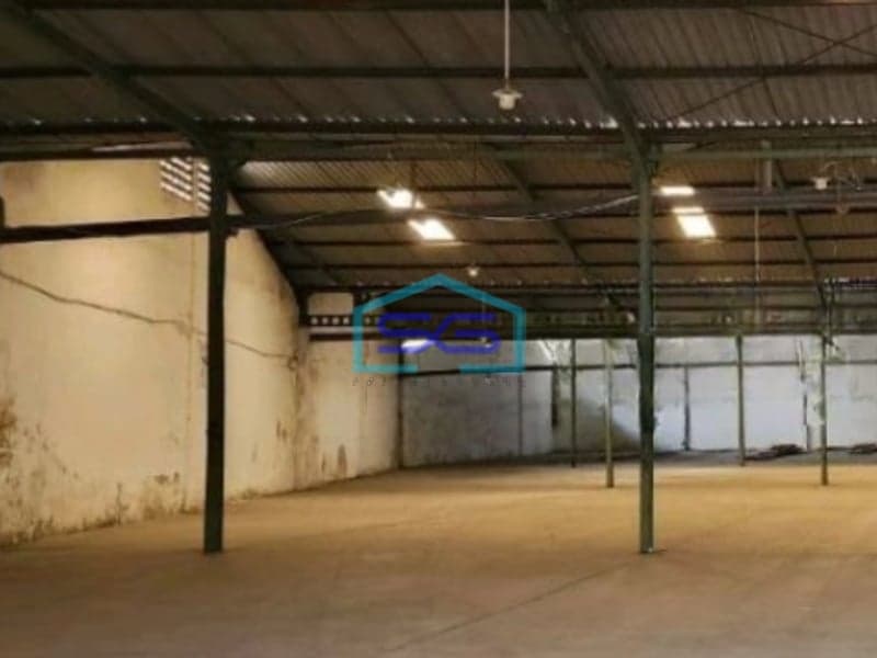 Disewakan Gudang Luas Bangunan 2500 m² Ada Ijin Industri Lokasi di Margomulyo Surabaya