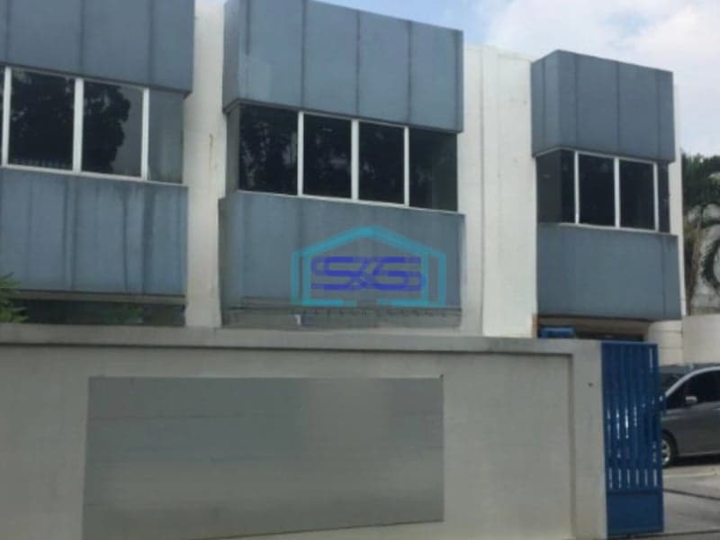 Dijual Gudang Luas Tanah 648 m² Lokasi Cikarang Bekasi