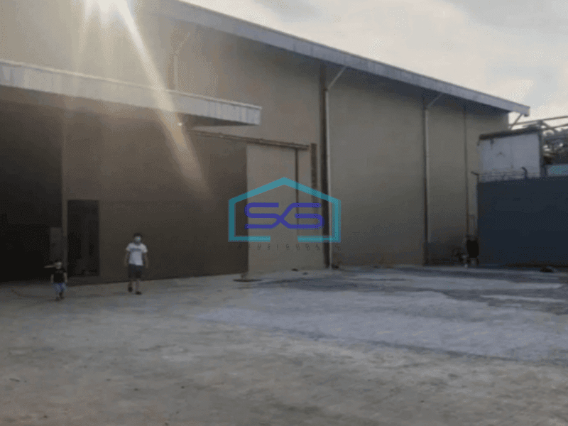 Dijual Gudang Luas Bangunan  800 m² Lokasi Strategis di Kapuk Kamal Jakarta Barat