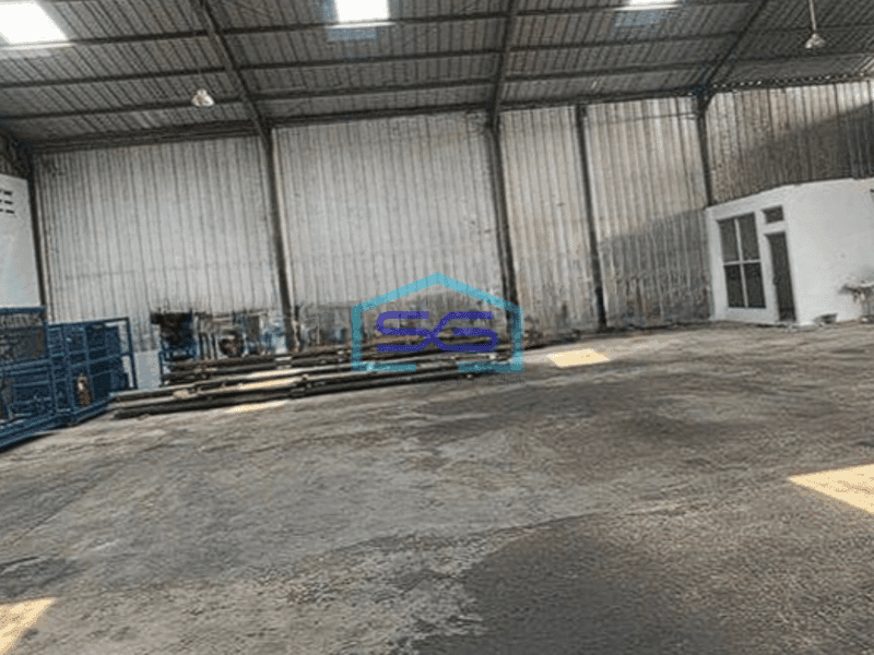 Disewakan gudang bagus 480m2 di Cipondoh