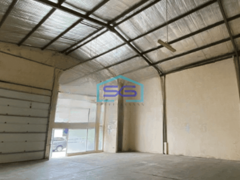 Disewakan Gudang Siap Huni Lokasi Bebas Banjir di Penggilingan Jakarta Timur Luas Bangunan 180 m²