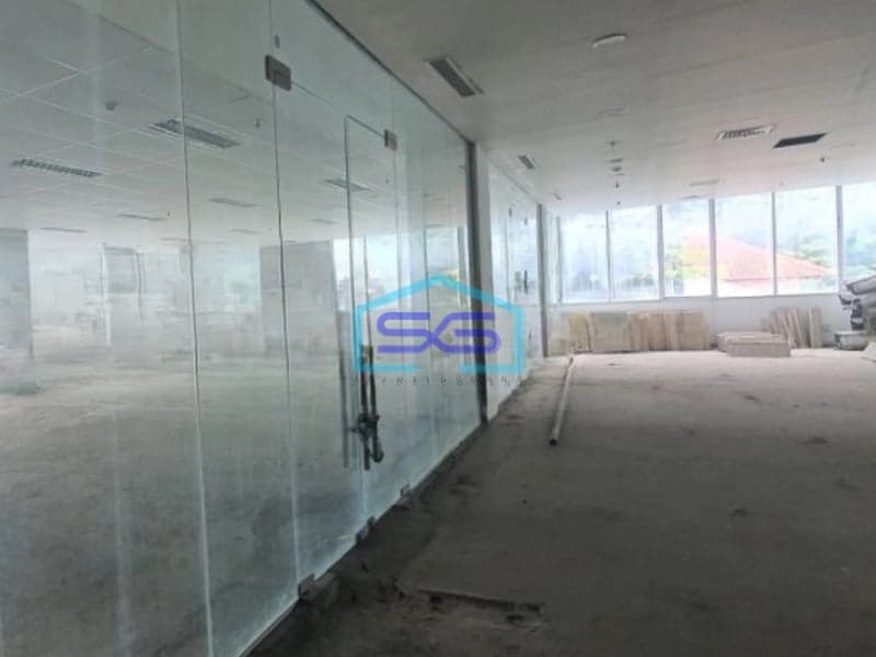 Disewakan Kantor Luas Tanah  1100 m² Lokasi di Grogol Jakarta Barat