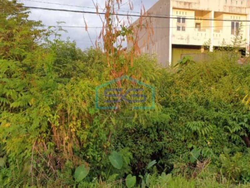西苏门答腊巴东绕城公路旁土地出售，靠近特卢克拜于尔港