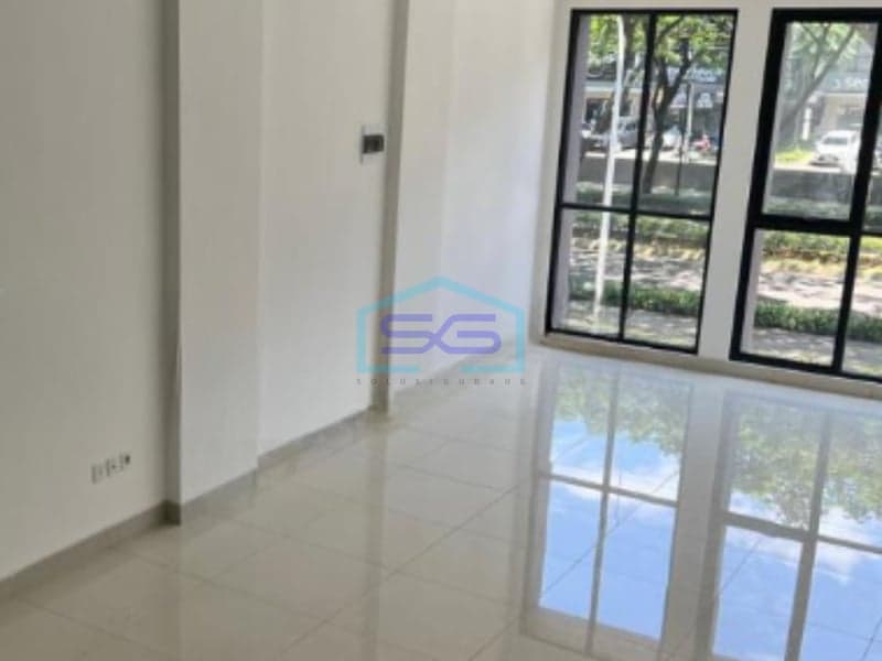 Disewakan Ruko 3 Lantai Luas Bangunan 146 m² Lokasi Bebas Banjir di Tangerang Selatan