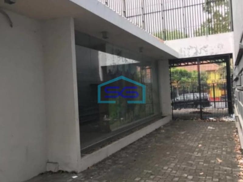 Dijual Ruang Usaha di Jalan Ambengan Surabaya Strategis Luas Tanah 656m2