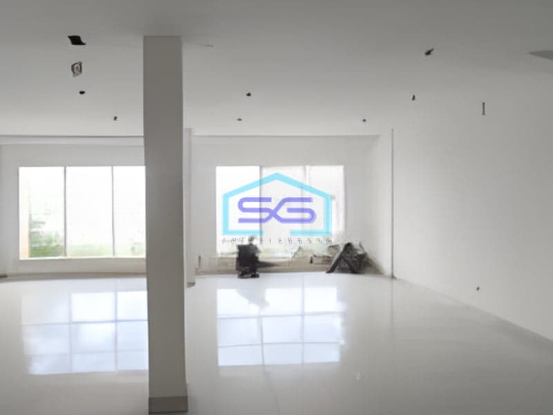 Disewakan Ruko 2 Lantai Luas Tanah 200 m² Lokasi Canggu Badung Bali