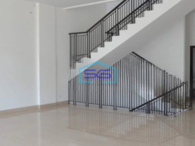 Dijual Kantor Luas Bangunan 855 m² Lokasi Pagedangan Tangerang