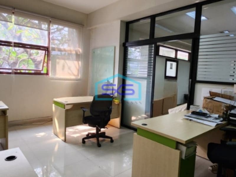 Disewakan Ruko Kantor di Kebayoran Baru Jakarta Selatan LB 600m2
