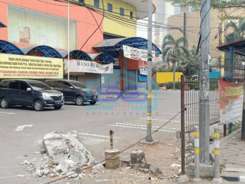 Dijual Ex supermarket di tangerang strategis cocok untuk gudang dan showroom