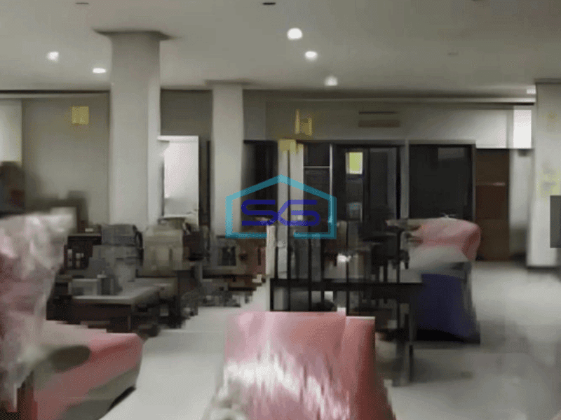 Disewakan Ruko Luas Bangunan 750 m² Lokasi Strategis Pinggir Jalan Raya Ciputat Tangerang Selatan