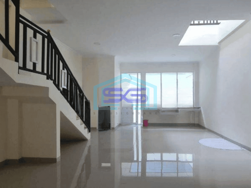 Disewa Ruko baru 2 lantai tengah kota solo