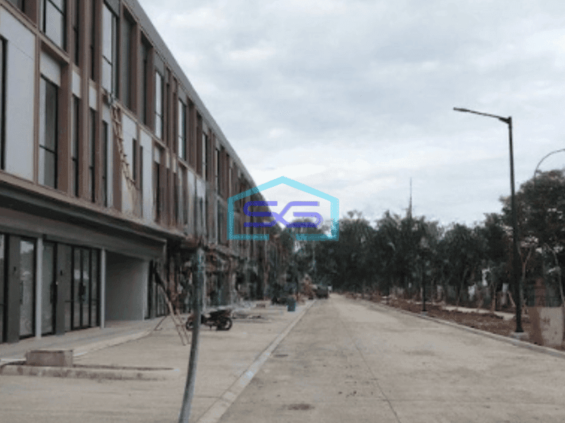 Dijual Ruko Luas Bangunan 195 m² di Lippo Cikarang Lokasi Strategis