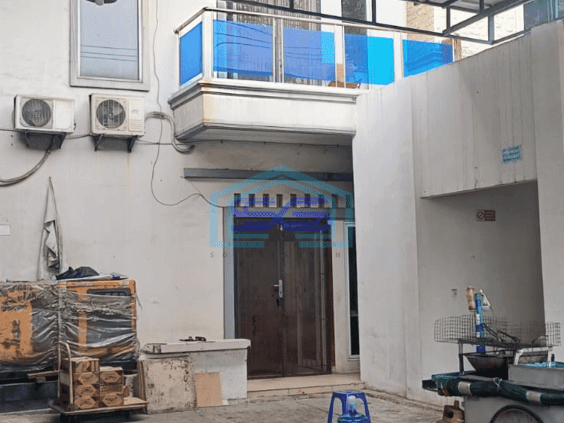 Dijual rumah 2 lantai + gudang di Kamal Jakarta Barat