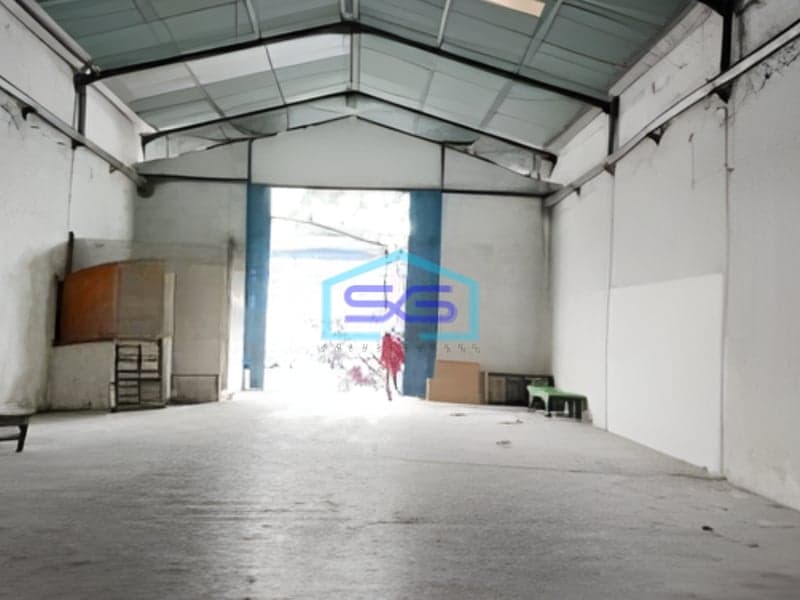 Disewakan Gudang Luas Bangunan 360 m² Lokasi Margomulyo Surabaya