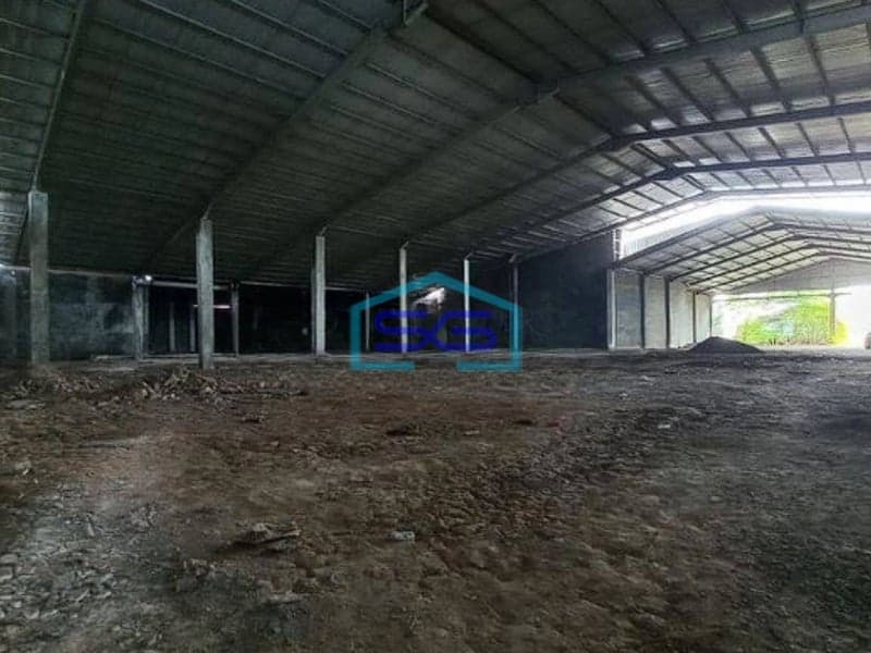 Dijual Pabrik Diluar Kawasan Baru Setengah Pembangunan di Bekasi LT 4000m2