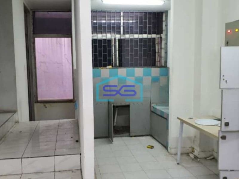 Di Sewakan Ruko 3 Lantai Di Daerah Super Komersil Radio Dalam Jakarta Selatan Luas Bangunan  450 m²