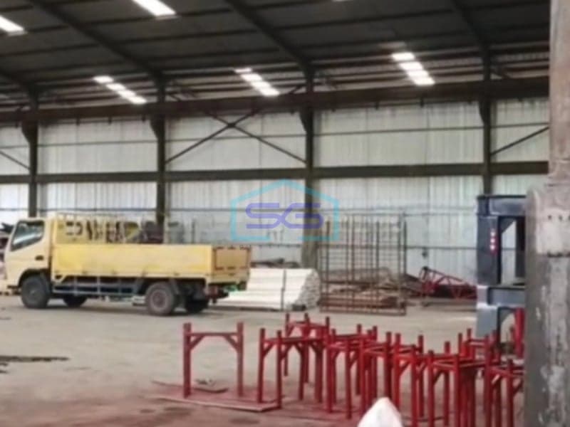 Disewakan Gudang Siap Pakai Di Jatiimulya Bekasi Barat Luas Bangunan  1300 m²