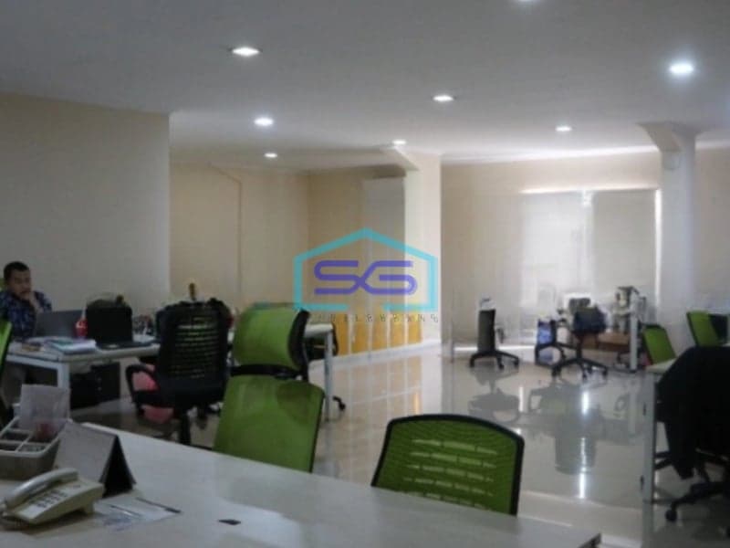 Dijual Gudang Luas Bangunan 2640 m² Lokasi Strategis di Bintara Bekasi