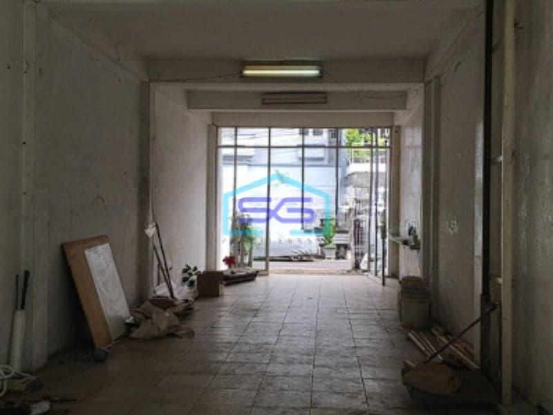 Dijual Ruang Usaha Hitung Tanah Di Kramat Kwitang Jakarta Pusat LT 1447m2