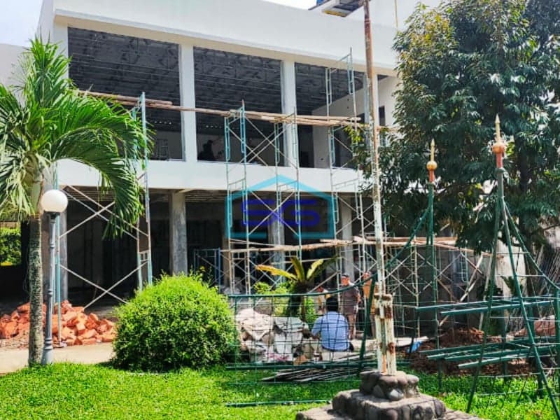 Disewakan Ruko Cantik di Jalan Raya Demang Istana Gubernur Palembang LT 680m2