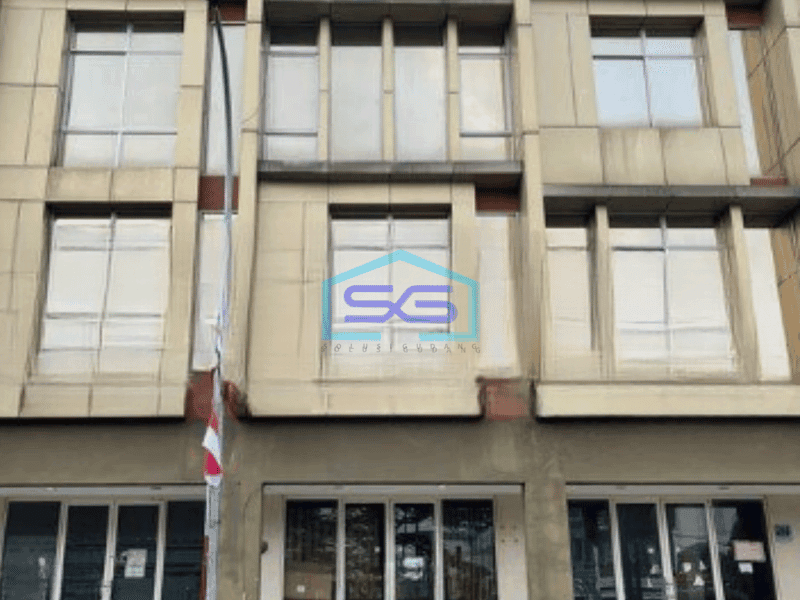 Disewakan Ruko 3 Lantai di Pinang Tangerang Luas Bangunan   236 m²