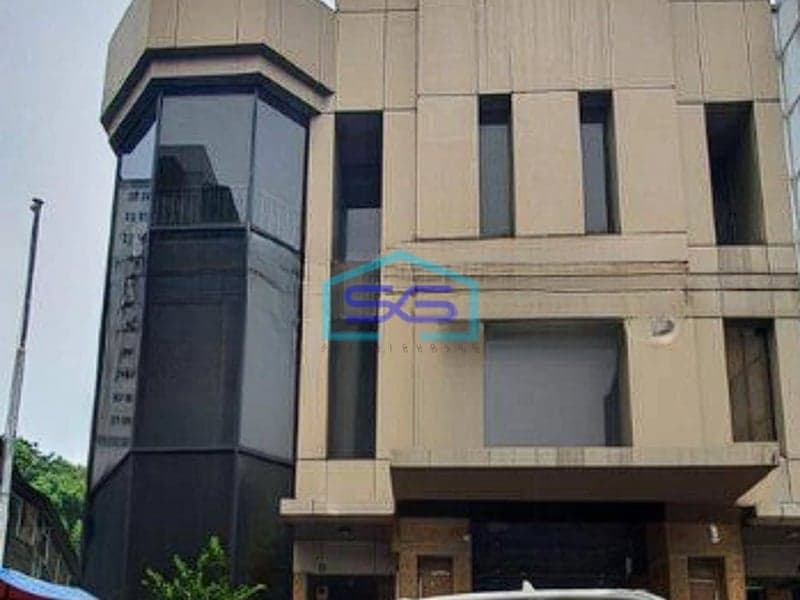 Dijual Gedung Ex. Bank Mandiri Kelapa Gading Timur Jakarta Utara LB 715m2